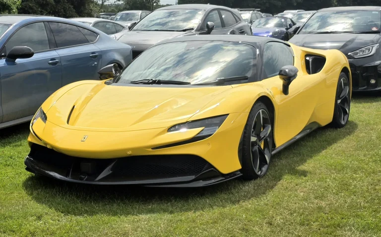 SF90